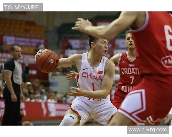 中国男篮红队对阵突尼斯精彩比赛录像回放全程回顾与分析